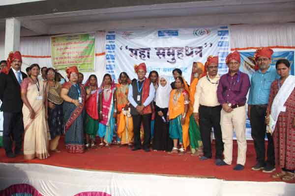 Bank of Maharashtra, Jalgaon Zone organised 'Maha-Samuhdhan', a Self Help Group Finance and Financial Awareness Program at Khapar, Nandurbar 